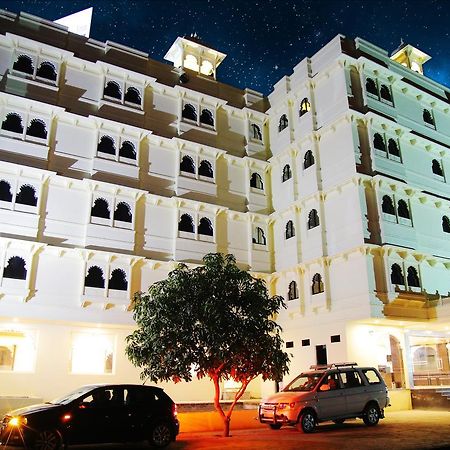 Hotel Riddhi Inn Udaipur Buitenkant foto