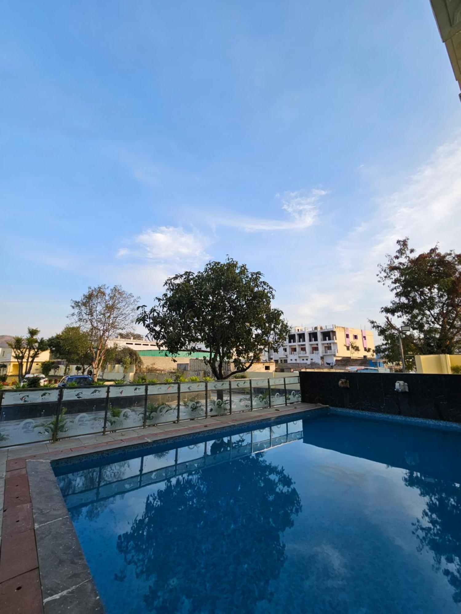 Hotel Riddhi Inn Udaipur Buitenkant foto