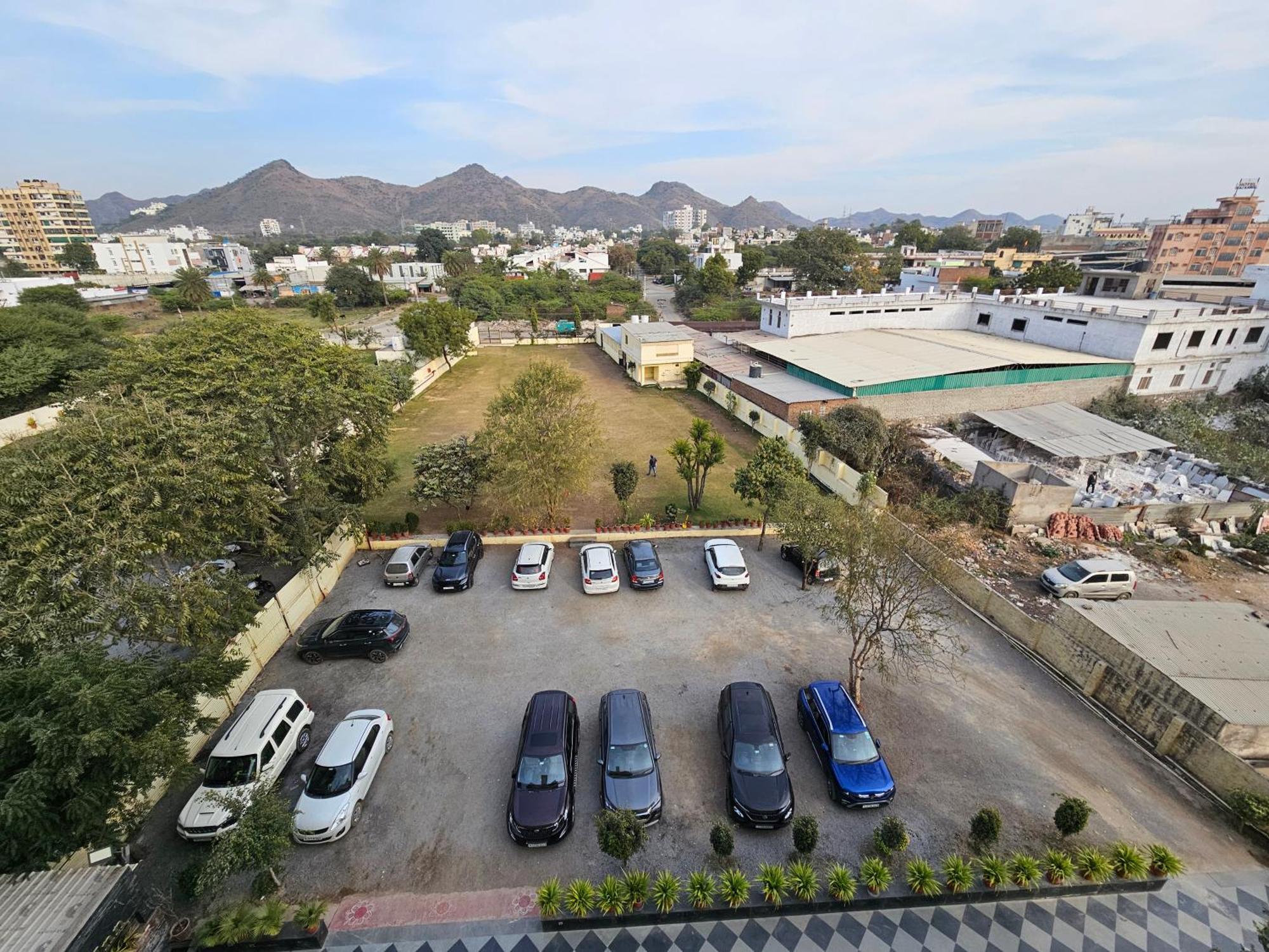 Hotel Riddhi Inn Udaipur Buitenkant foto